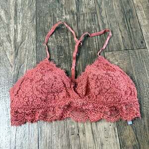 Aerie Eyelash Lace Padded Bralette in Coral Pink Small